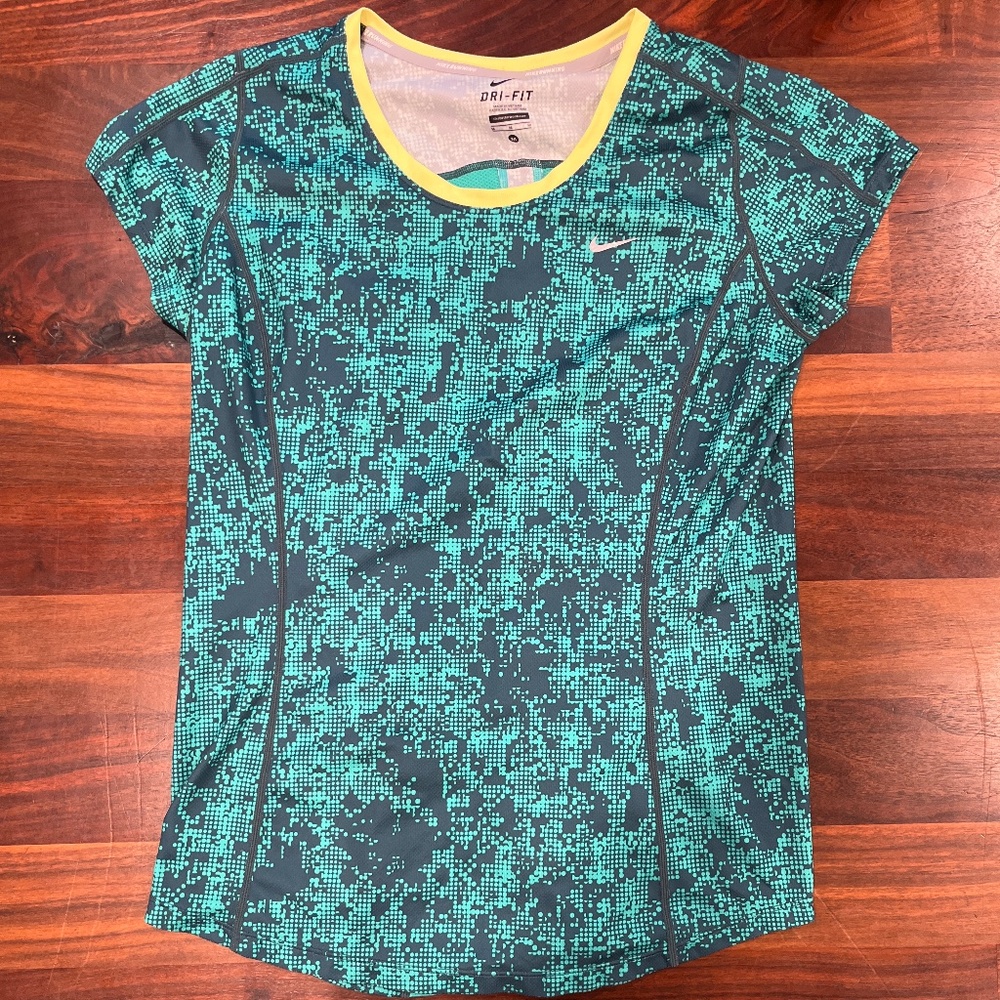 Nike Dri-Fit Tee M